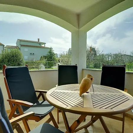 Apartament Neu Renovierte Mit Klima, Wlan, Waschmaschine, Tischfussball, Grill, Fahrraeder Und Einem Kinderspielplatz